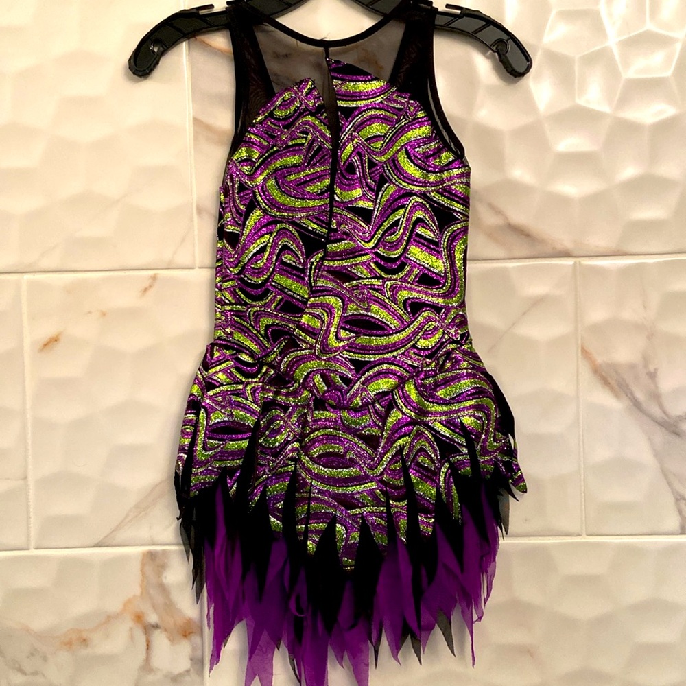 Performance Costume - Picture 3 of 3